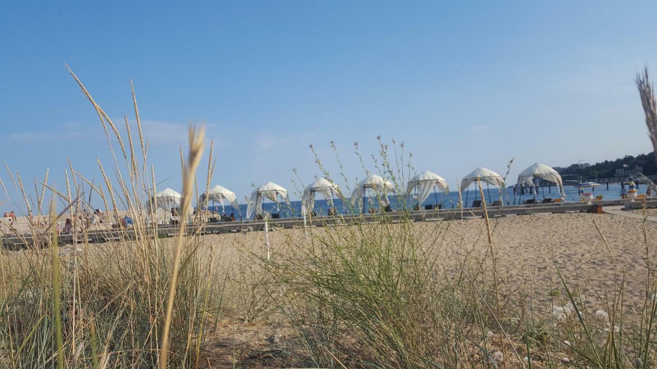 Апартаменти Riviera Sea Villageapartments Золоті Піски